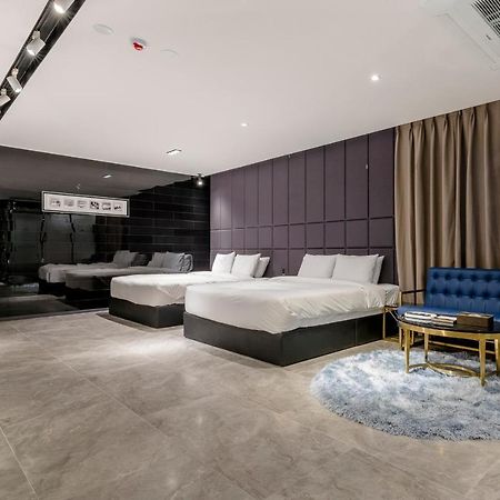 Air Sky Hotel Busan Eksteriør billede