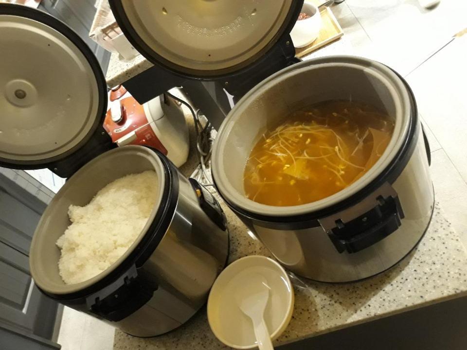 Air Sky Hotel Busan Eksteriør billede