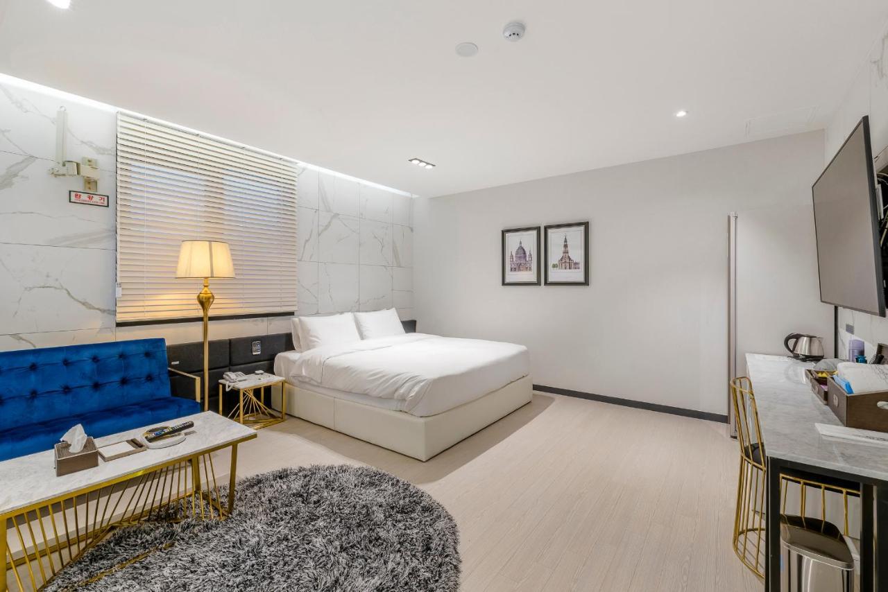 Air Sky Hotel Busan Eksteriør billede