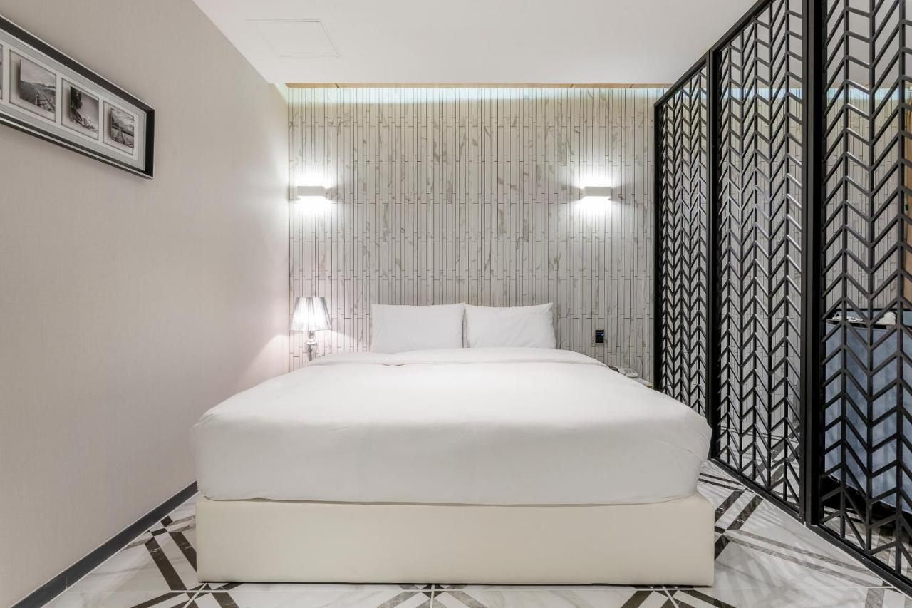 Air Sky Hotel Busan Eksteriør billede