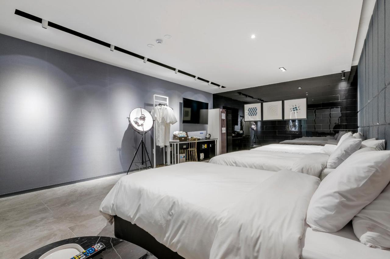 Air Sky Hotel Busan Eksteriør billede